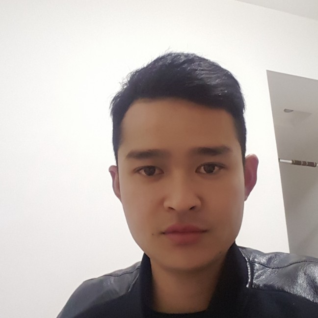 某人09的照片