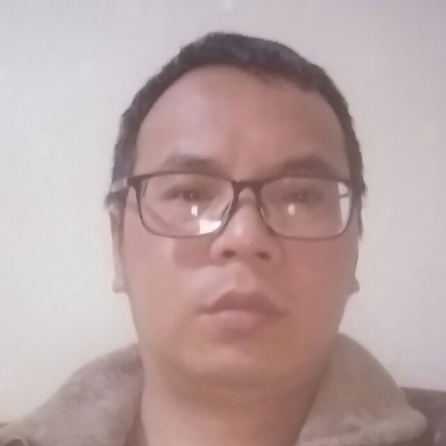 慈祥泪了溪流的照片