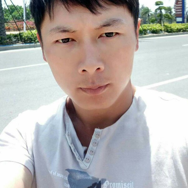 多情帅哥aa的照片