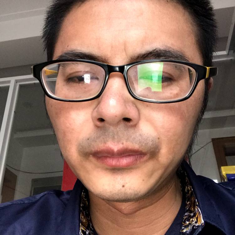 彼年保卫柠檬的照片