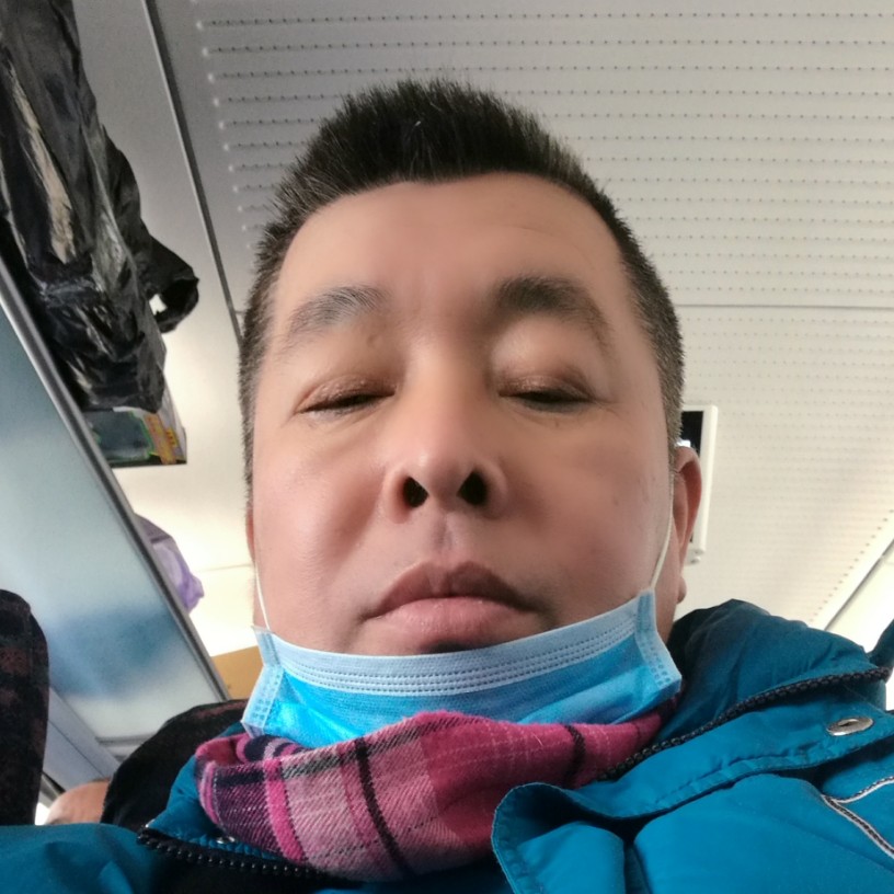 龙烨的照片