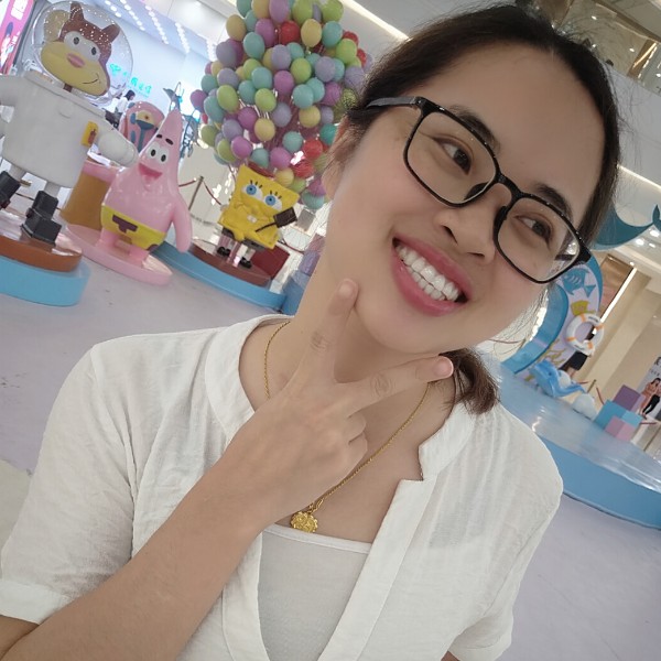清新小女孩的照片