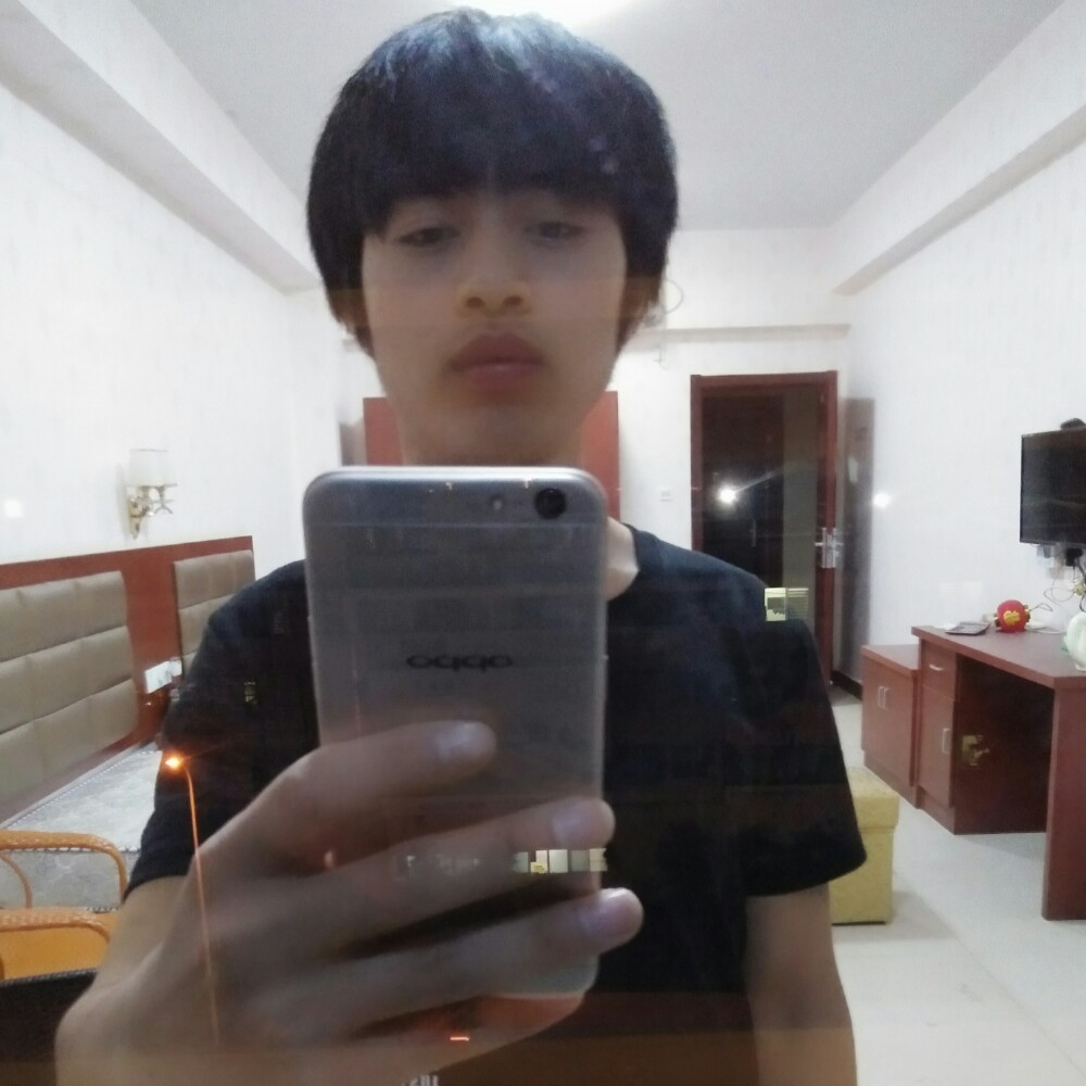 书包可靠的照片