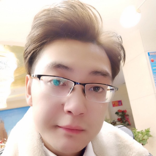 粗暴迎枫叶的照片
