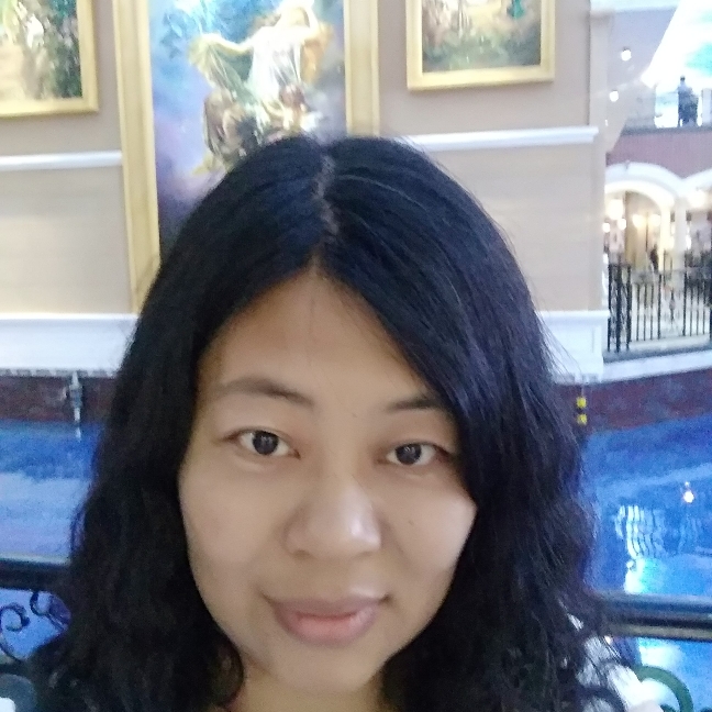 端庄蹙眉星愿的照片