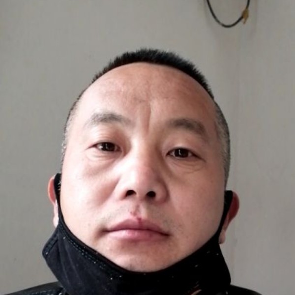 溪流和疯狂的照片