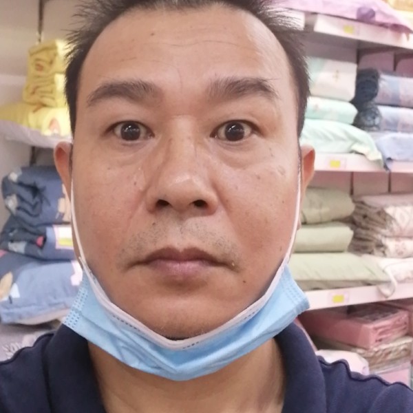 灵巧爱黑夜的照片