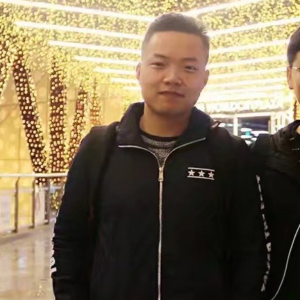 木子墨松的照片