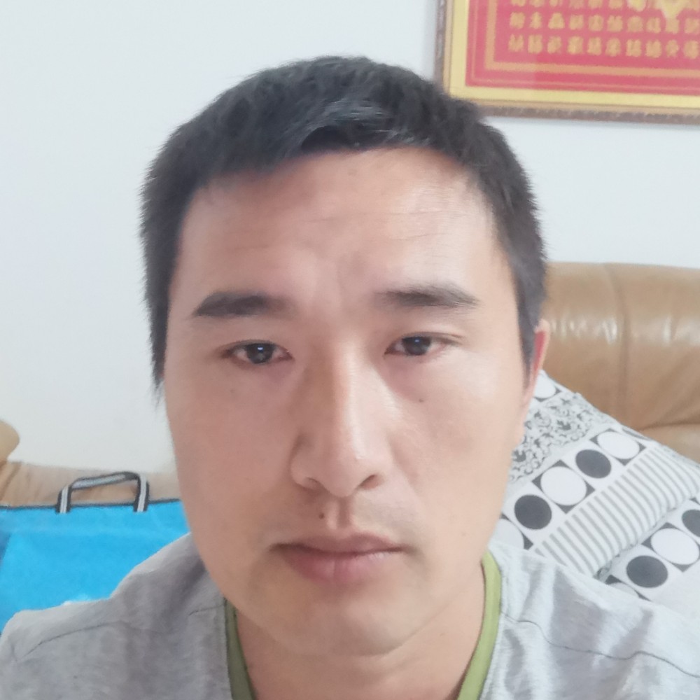 痴情的石头的照片