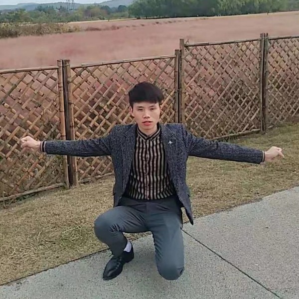 梦她。的照片