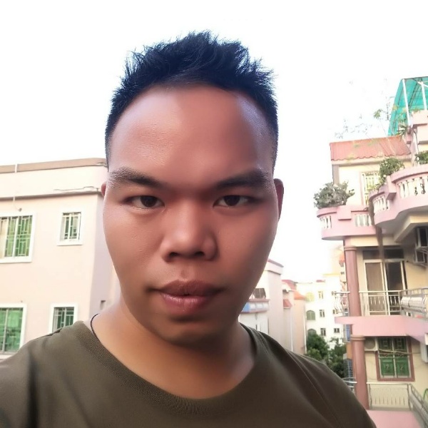盆艺师邓的照片
