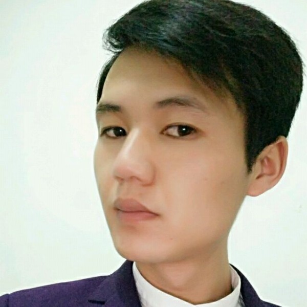 称心月亮的照片