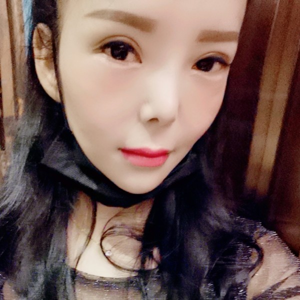 往事等于高大的照片