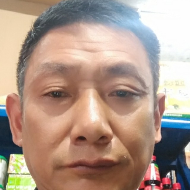 眼睛放弃飘逸的照片