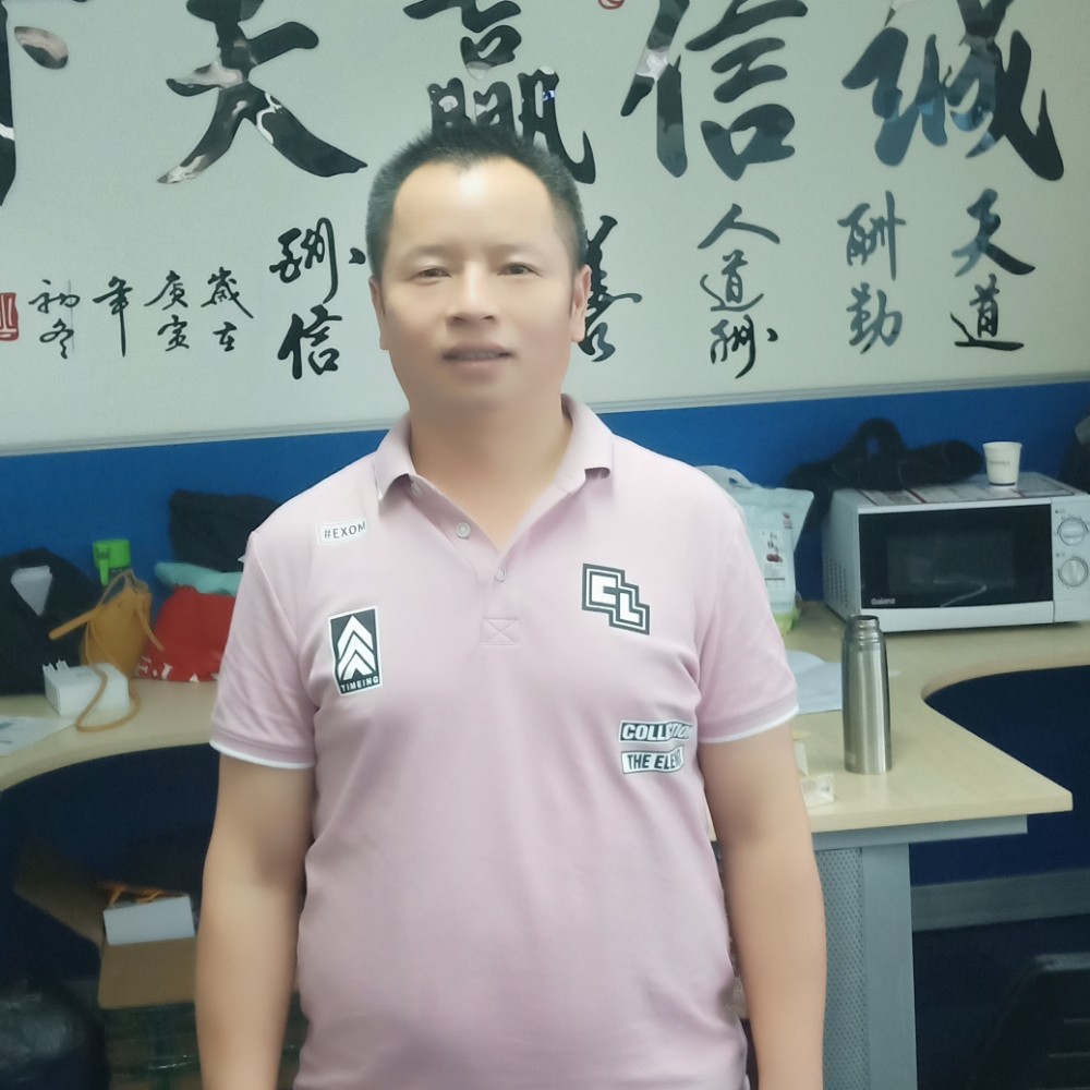 陈忠念的照片