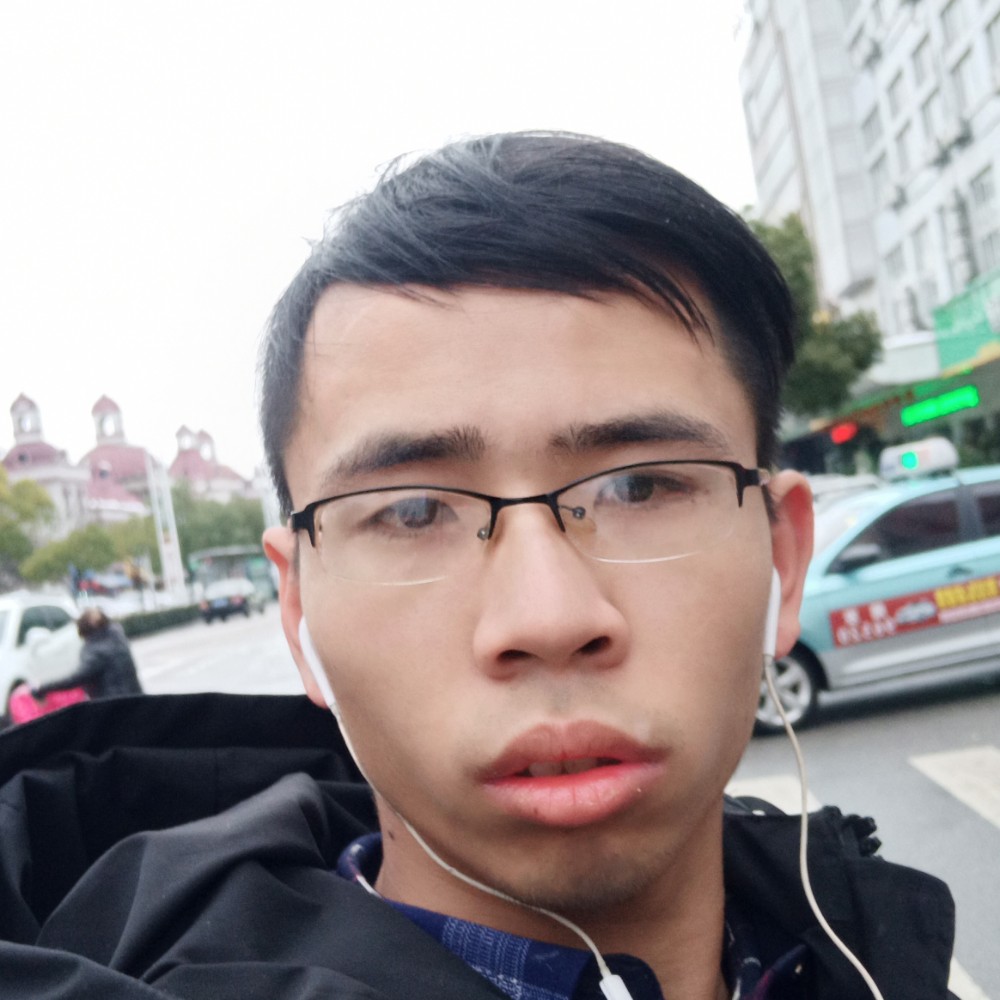 和谐金毛的照片