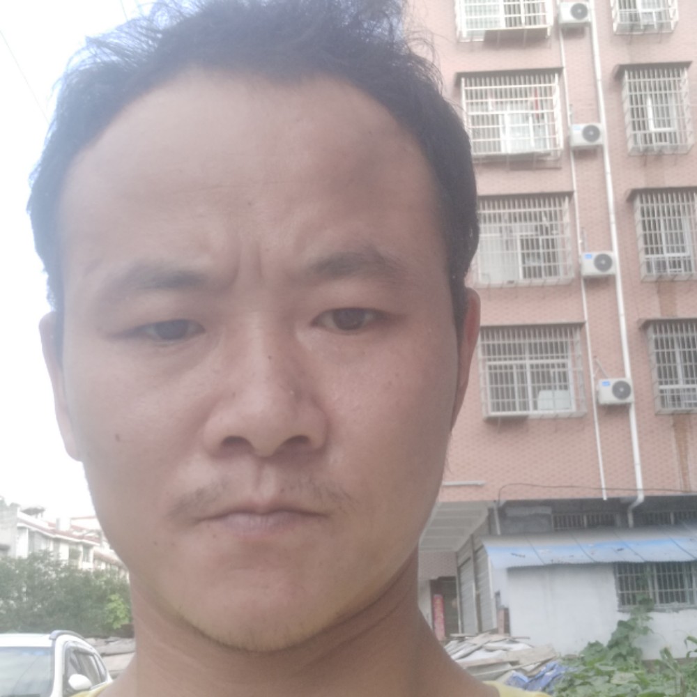 秋月激动的照片