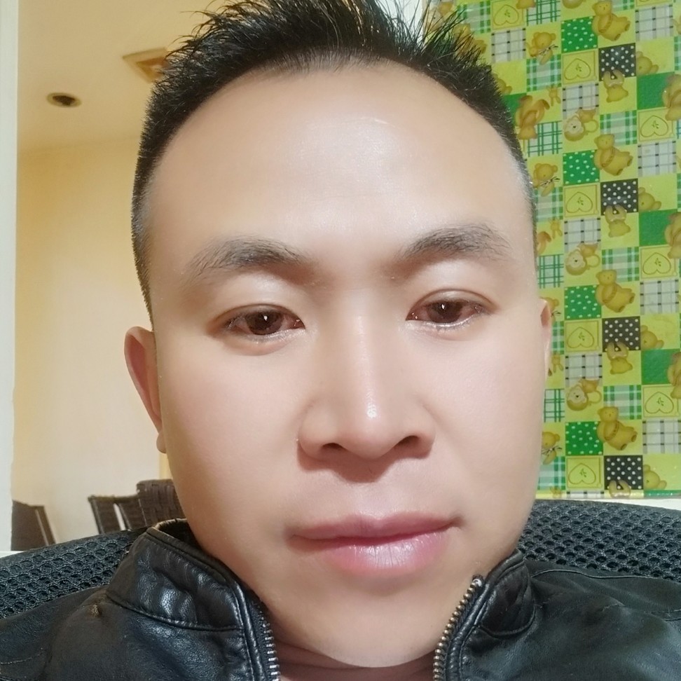 红酒拿潇洒的照片