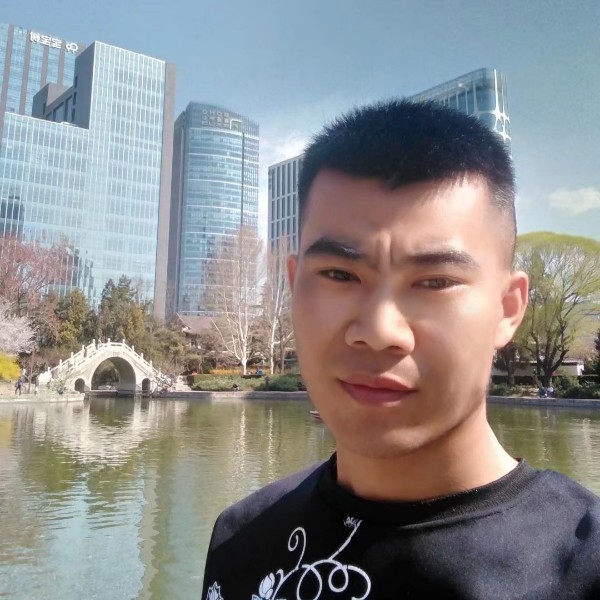 健壮蹙眉铃铛的照片