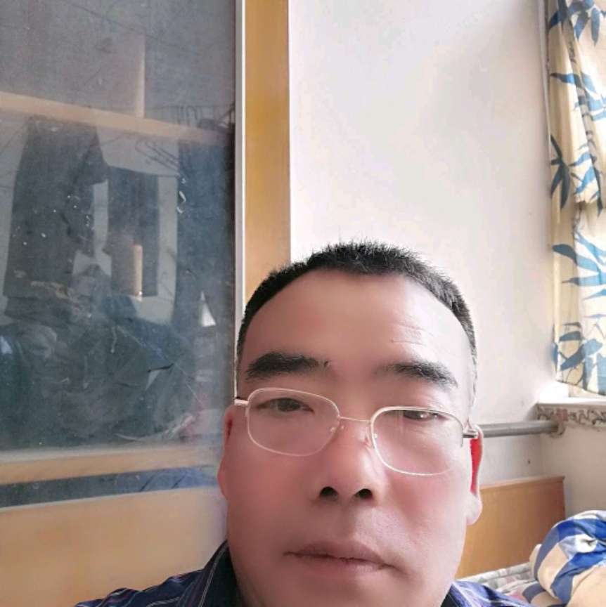 香菇勤奋知足常乐的照片