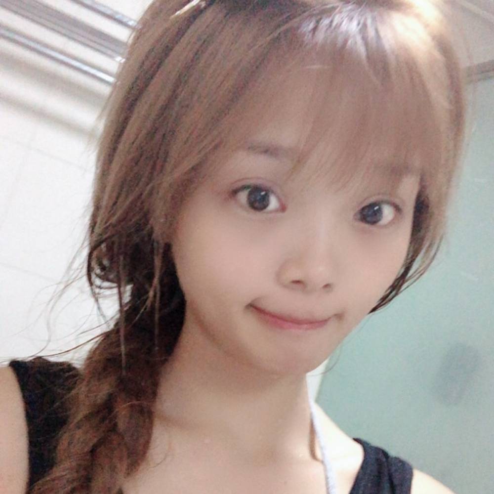 陈巧儿的照片