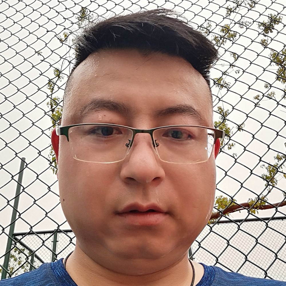 清脆挽手青琯的照片