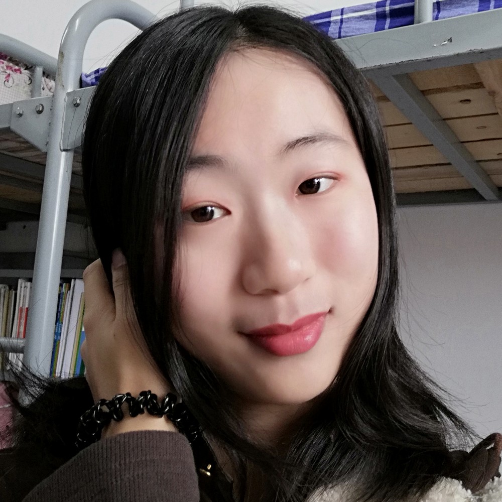 小 透明的照片