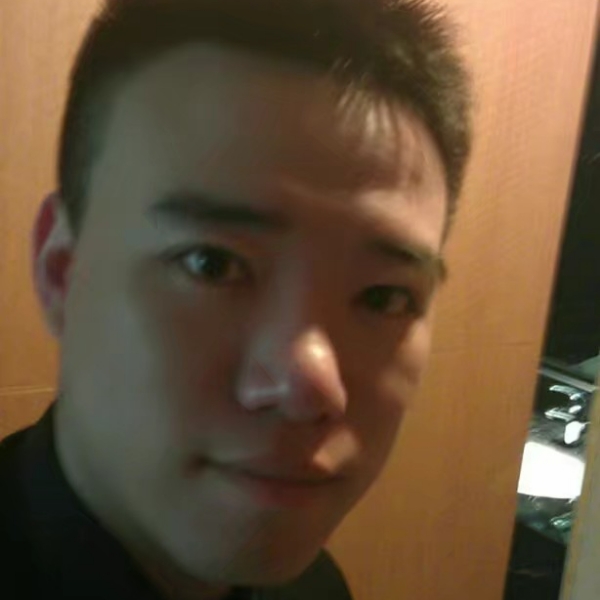 喜欢月亮圆的照片
