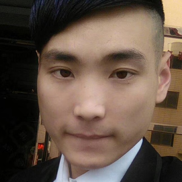 不安花瓣的照片