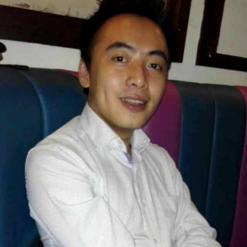 周小黑的照片