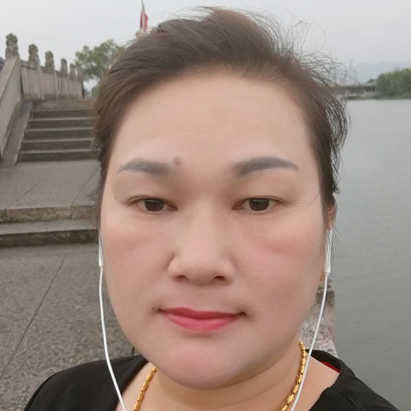 重生的小羊的照片