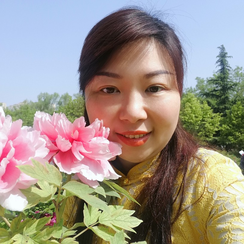 屈姿言的照片