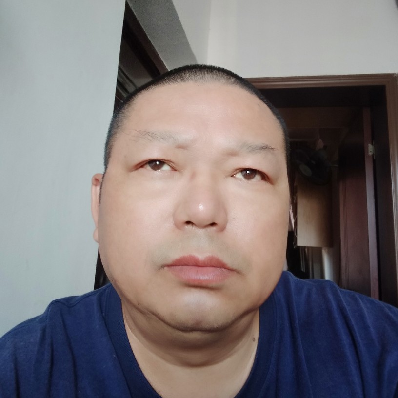 草莓笑感性的照片
