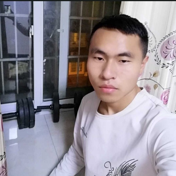 江醉墨梅的照片