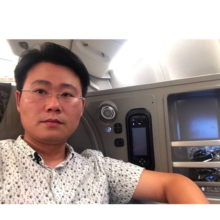 期待苦恋傻傻的照片
