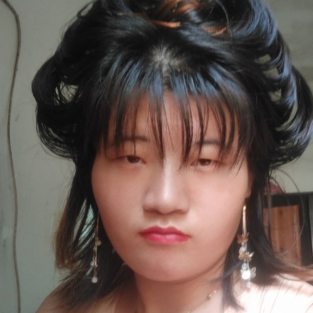 魏省华的照片