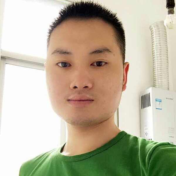 潇洒爱冰淇淋的照片