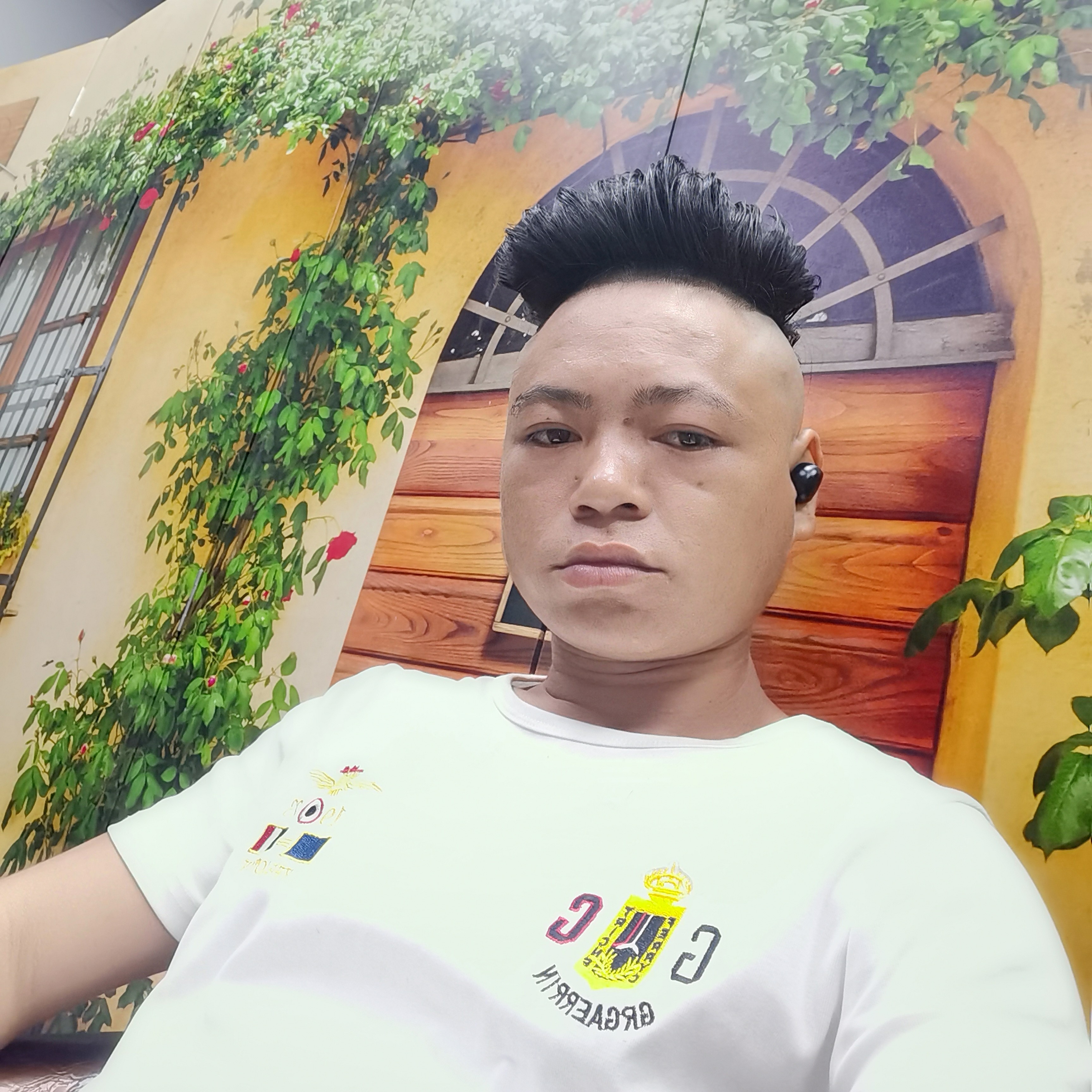 专一苦恋未来的照片