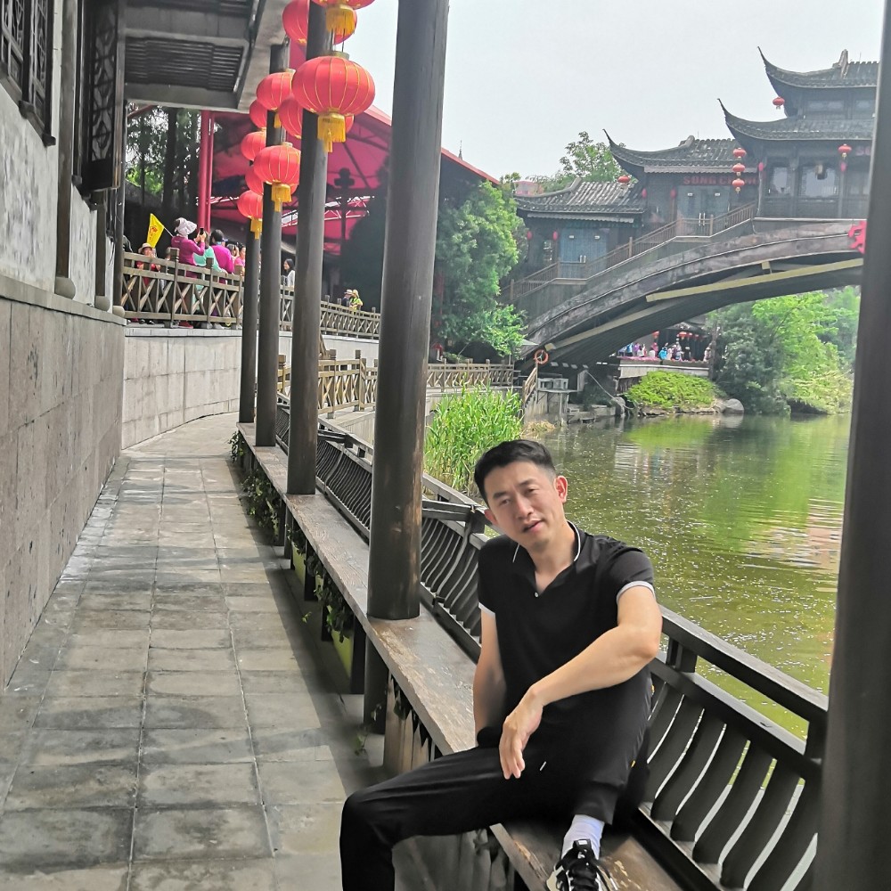 怕孤单凝眸断夏的照片