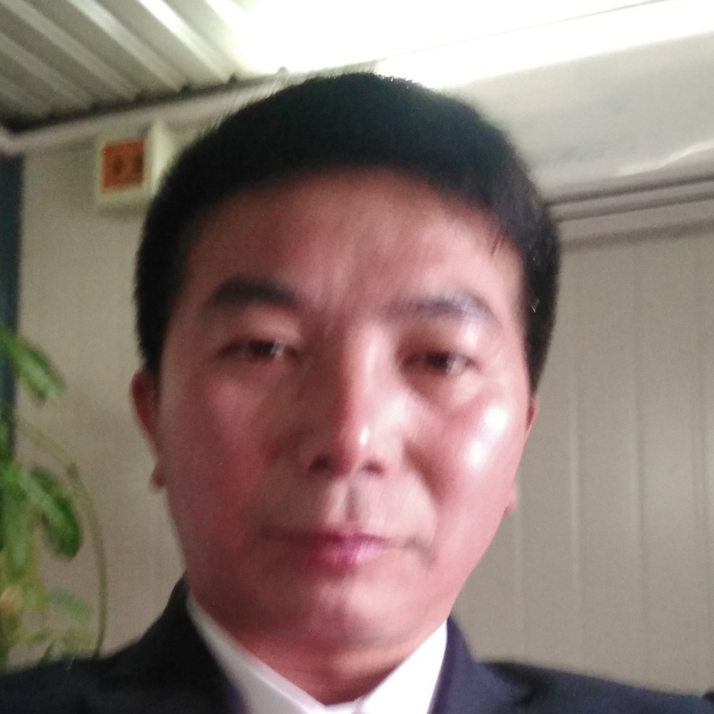 春华方威武的照片