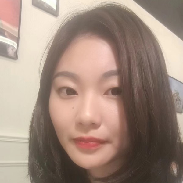 陆主儿的照片