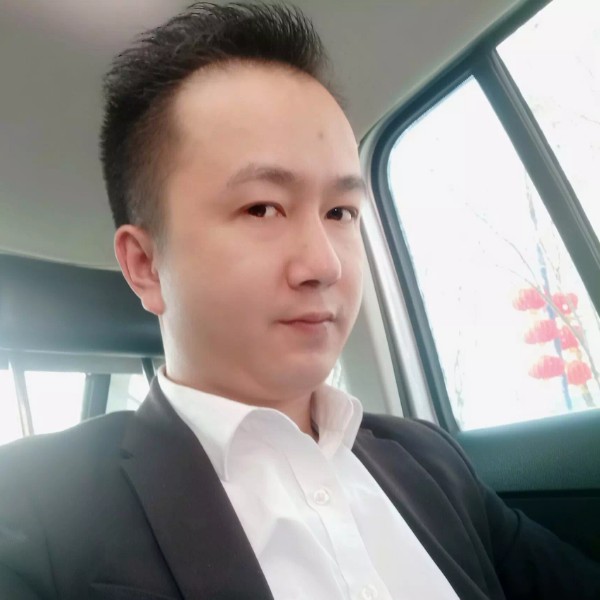 杨·大大的照片