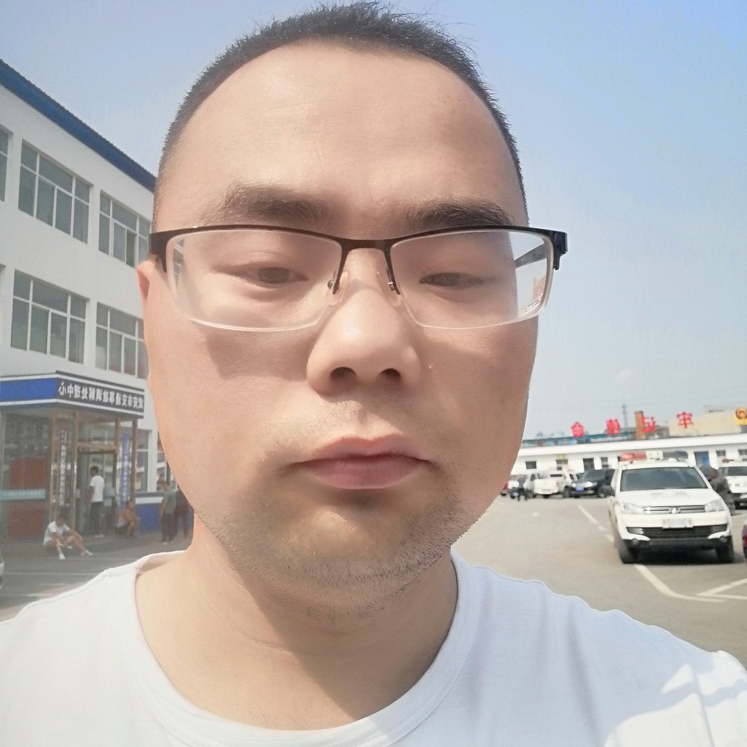 摸摸哒，的照片