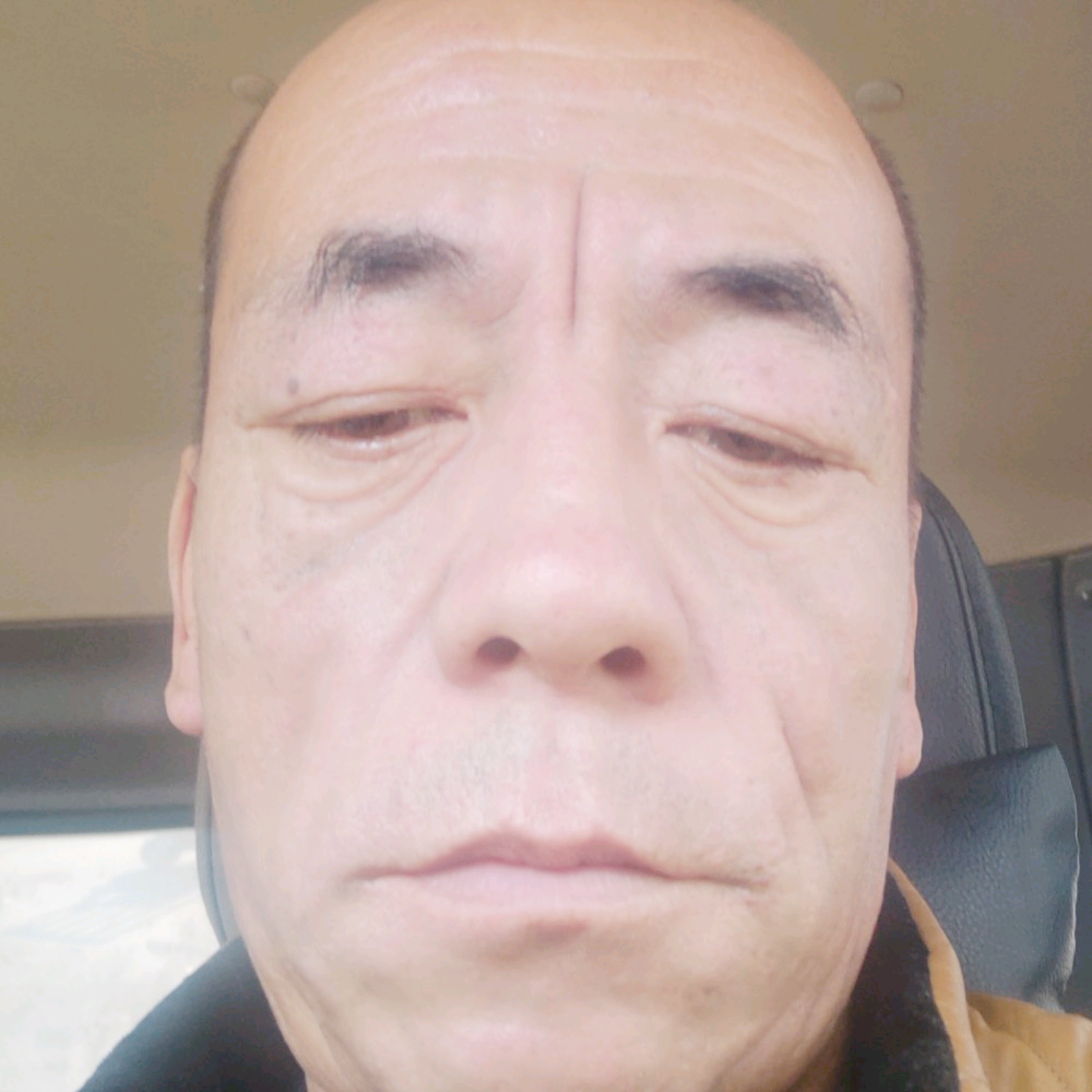 宽体冷藏照的照片