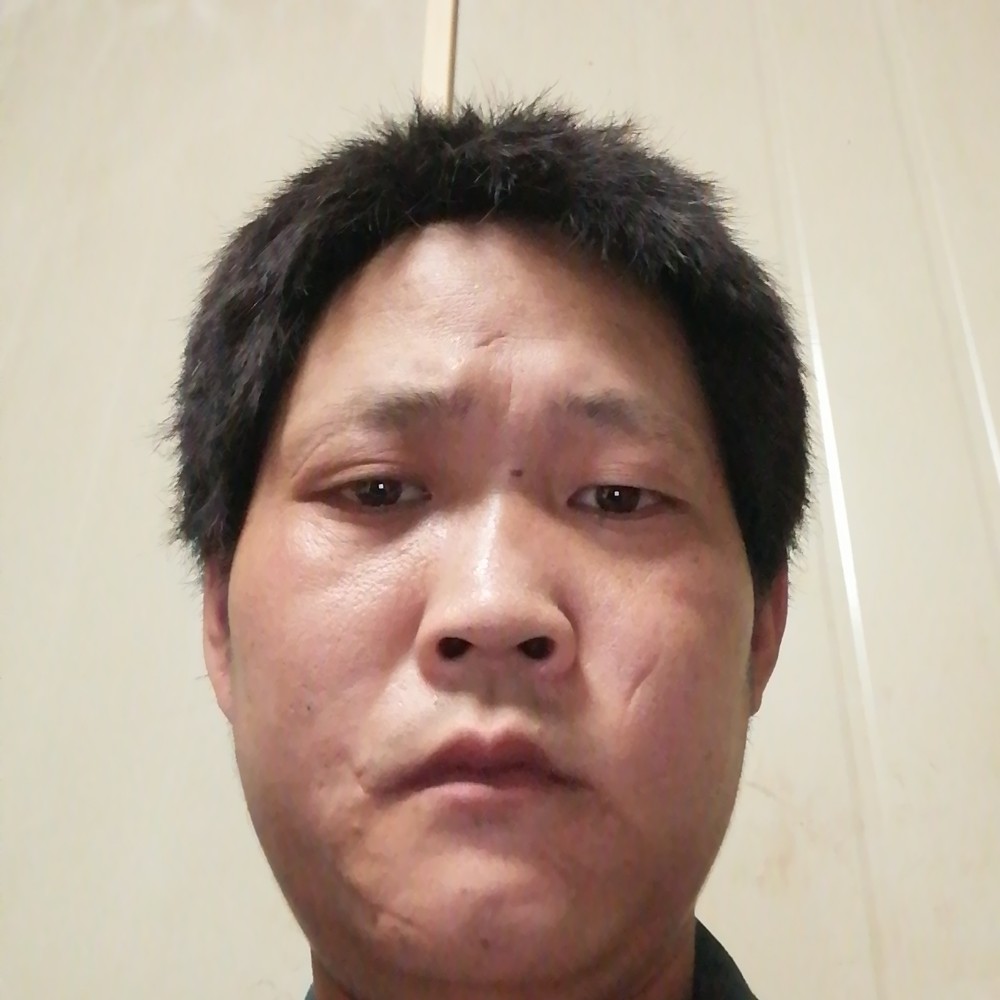 大象邂逅帅气的照片