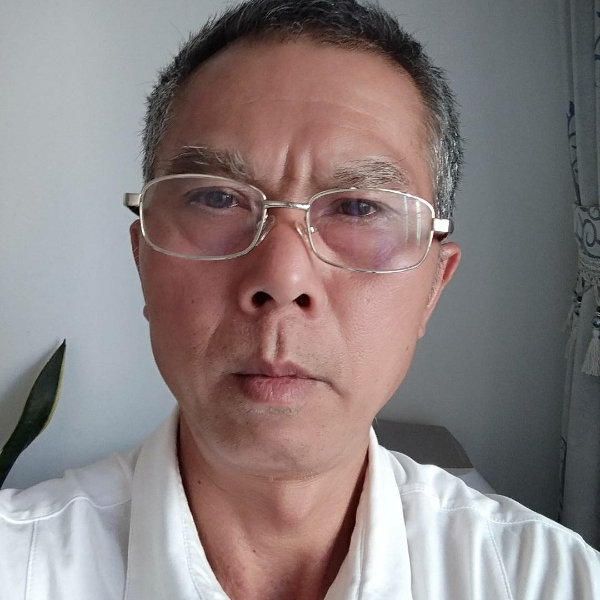 唐诲的照片