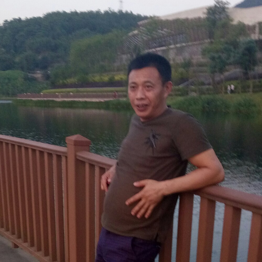 灵巧小虾米的照片