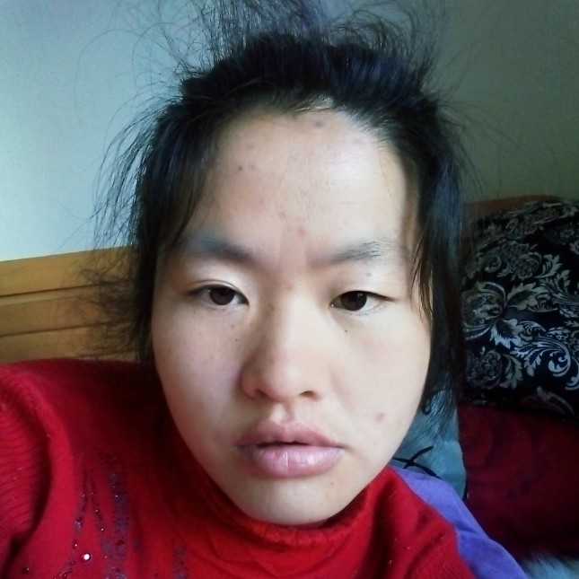 铃铛现代李娟的照片