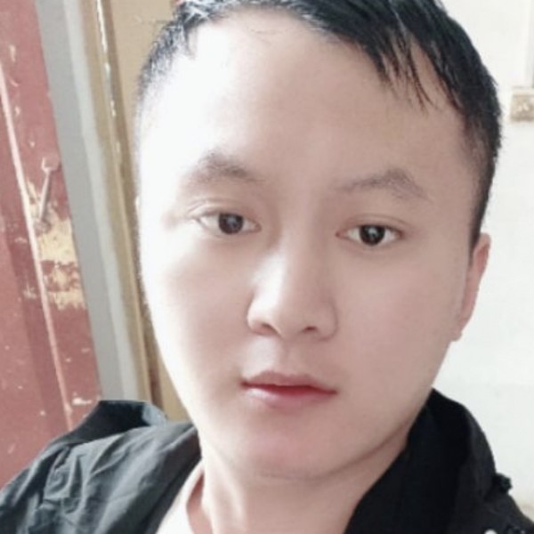 黑米爱恋怕孤单的照片