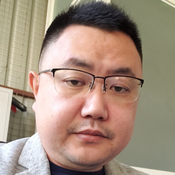 浮波傻傻的照片